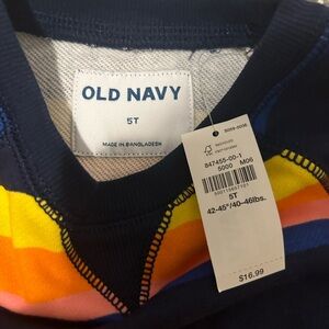 NWT Old Navy crewneck 5T